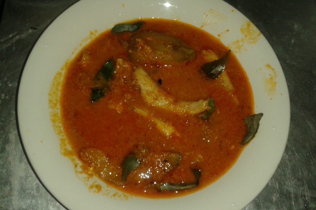 Nethil fish with mango/Anchovies Recipe with mango BY Shafi